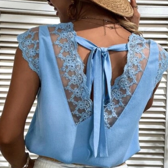 Shein embroidery mesh scallop trim tie back blouse, large - Picture 1 of 4